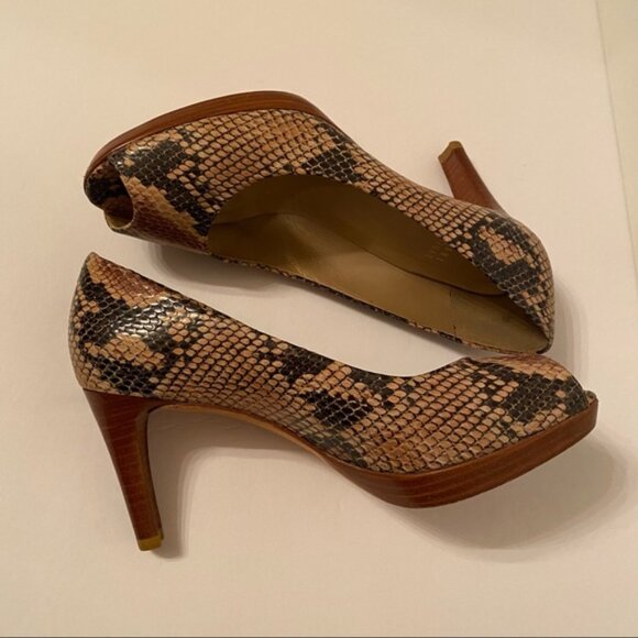 STUART WEITZMAN HEELS SHOES PEEP TOE BROWN BLACK REPTILE LOOK LEATHER - Picture 4 of 14
